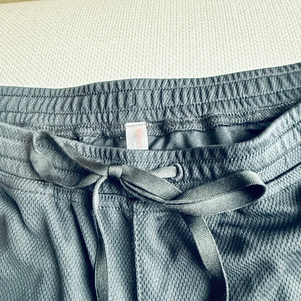 Free People Movement One On One Mesh Pants Black size M NWT!!! - Picture 8 of 9